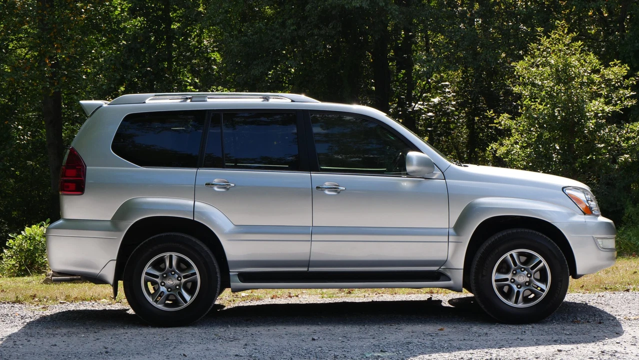 2008 Lexus GX 1st Gen - Image 16 of 31