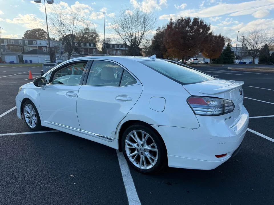 2008 Lexus HS - Image 2 of 5