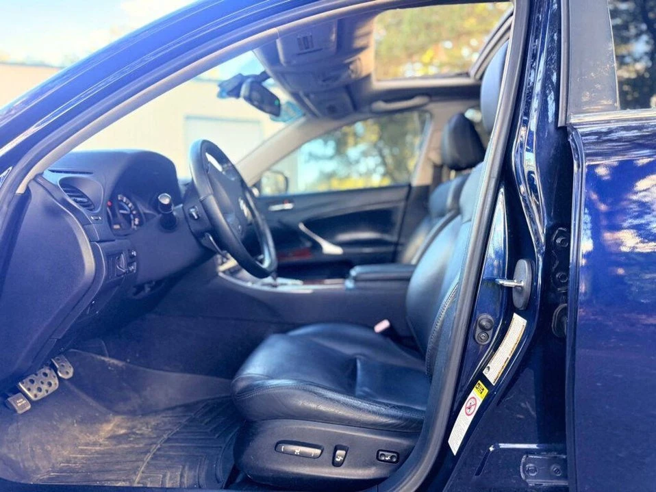 2008 Lexus IS 2nd Gen - Image 10 of 17