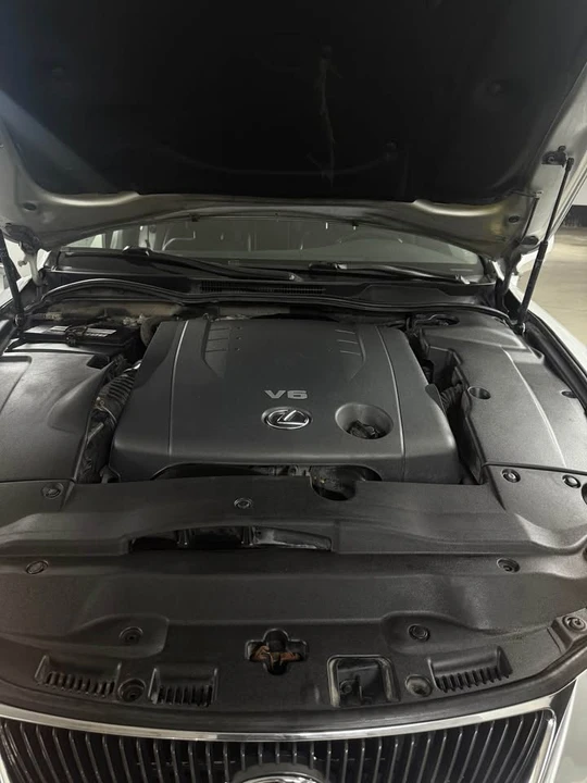 2008 Lexus IS 2nd Gen - Image 3 of 8