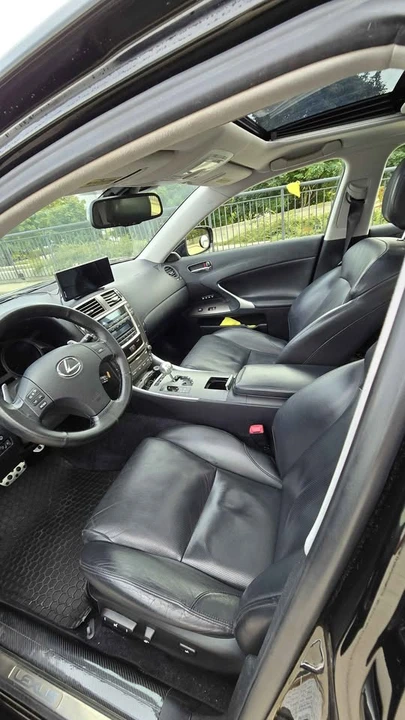 2008 Lexus IS 2nd Gen - Image 10 of 14
