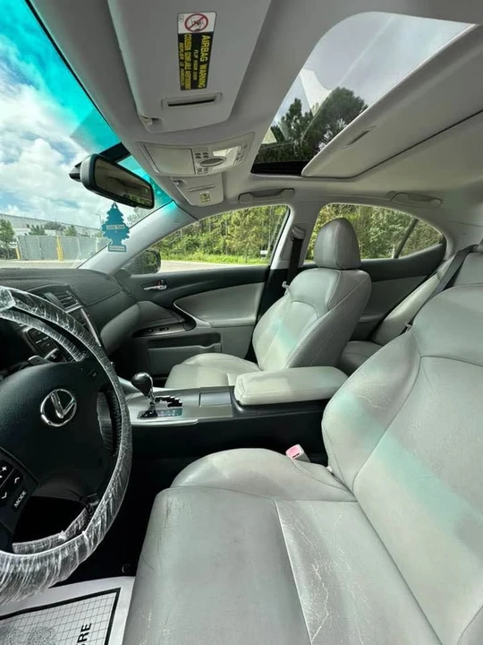 2008 Lexus IS 2nd Gen - Image 11 of 14
