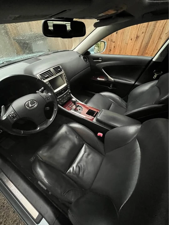 2008 Lexus IS 2nd Gen - Image 11 of 17