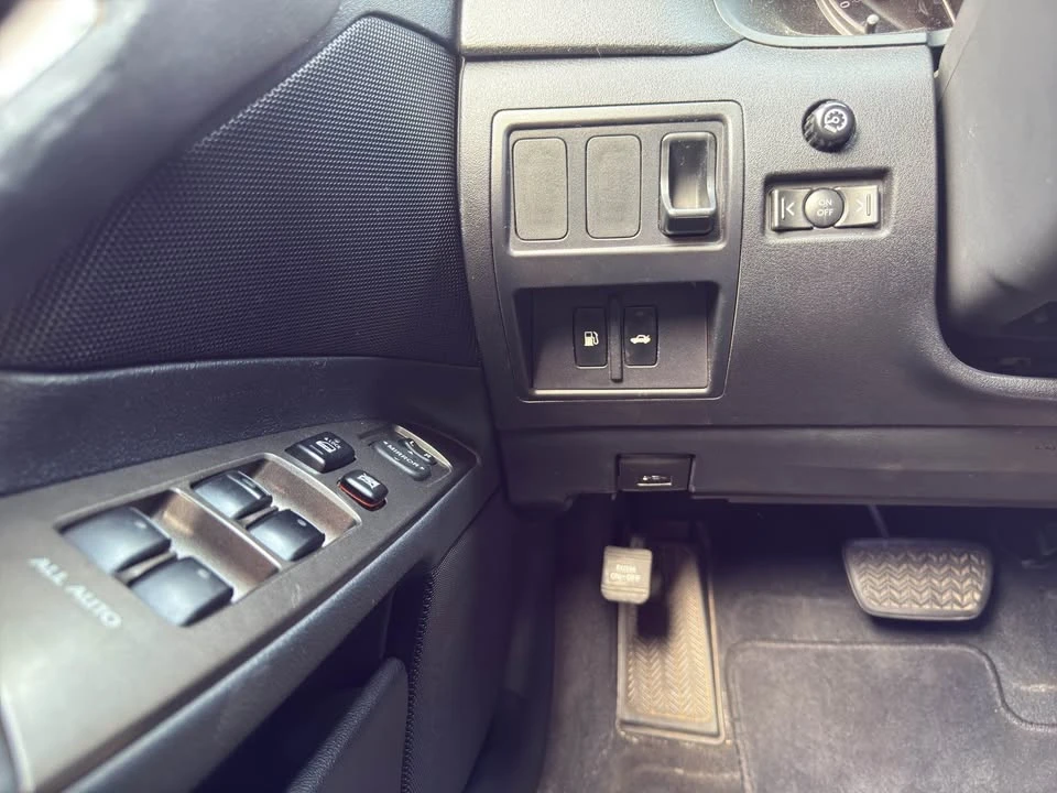 2008 Lexus IS 2nd Gen - Image 12 of 14