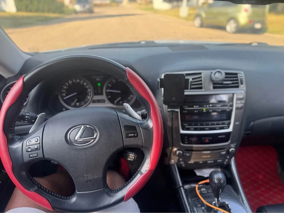 2008 Lexus IS 2nd Gen - Image 6 of 8
