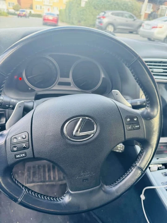 2008 Lexus IS 2nd Gen - Image 5 of 8