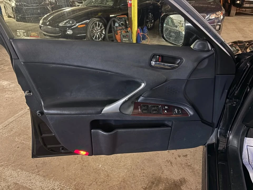 2008 Lexus IS 2nd Gen - Image 16 of 20