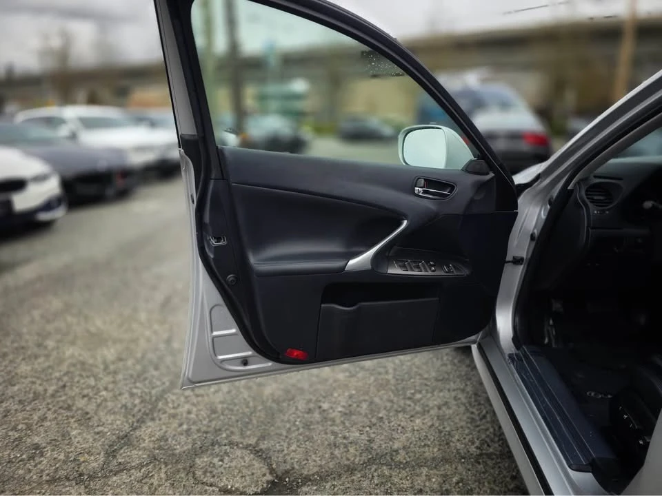 2008 Lexus IS 2nd Gen - Image 13 of 14