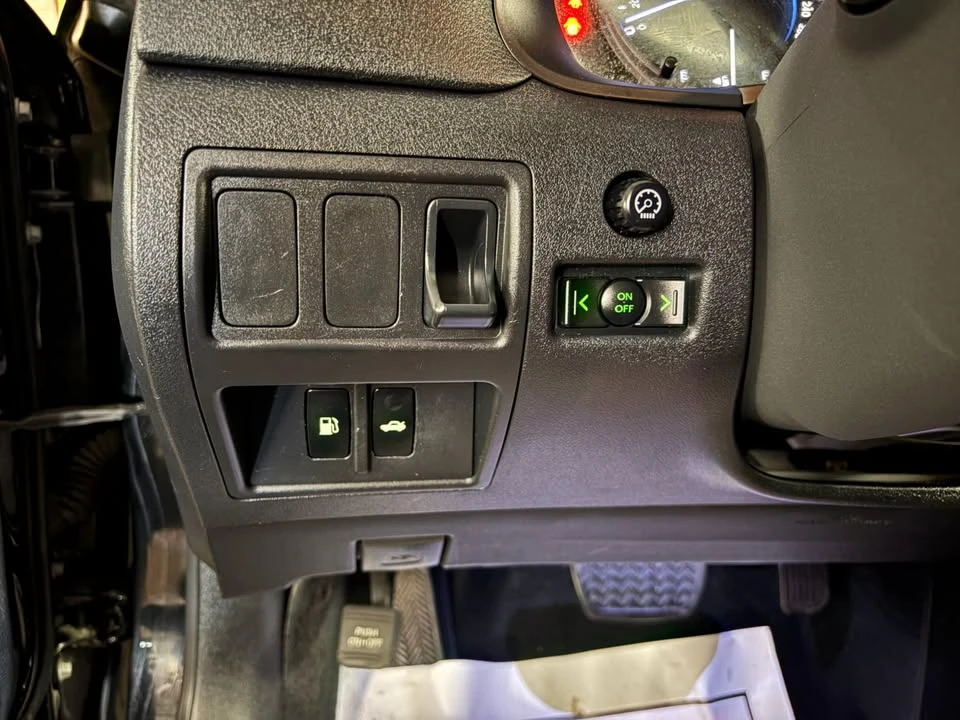 2008 Lexus IS 2nd Gen - Image 15 of 20