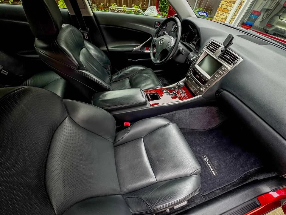 2008 Lexus IS 2nd Gen - Image 11 of 17