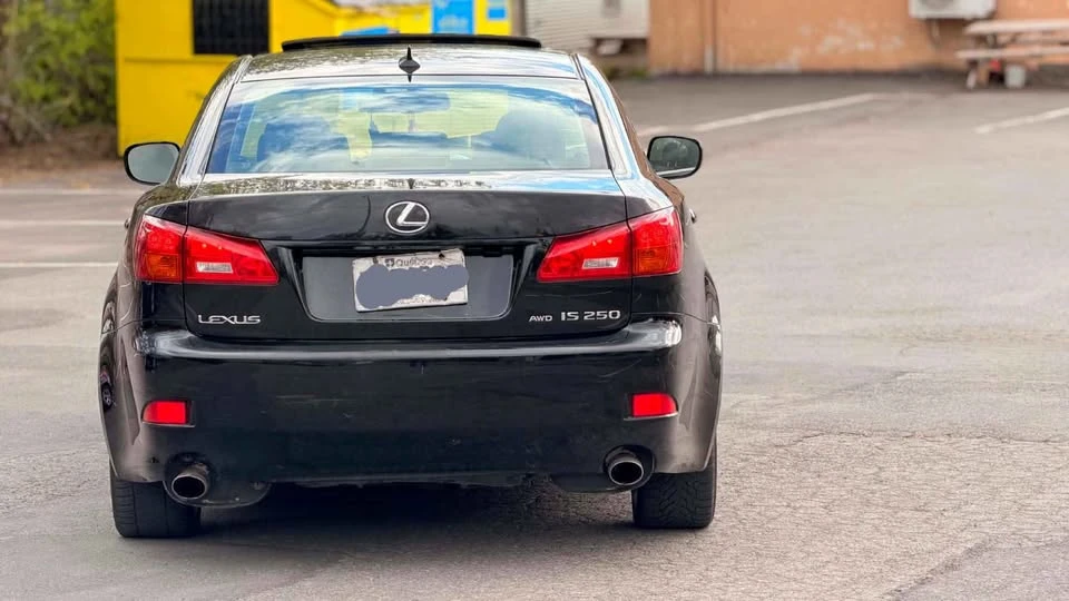 2008 Lexus IS 2nd Gen - Image 5 of 8
