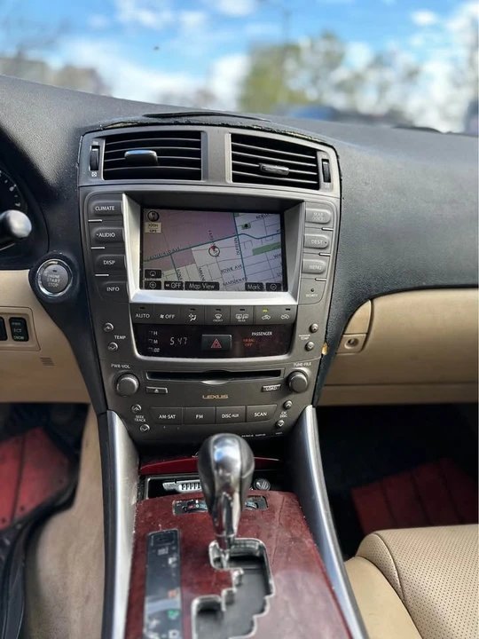 2008 Lexus IS 2nd Gen - Image 12 of 17