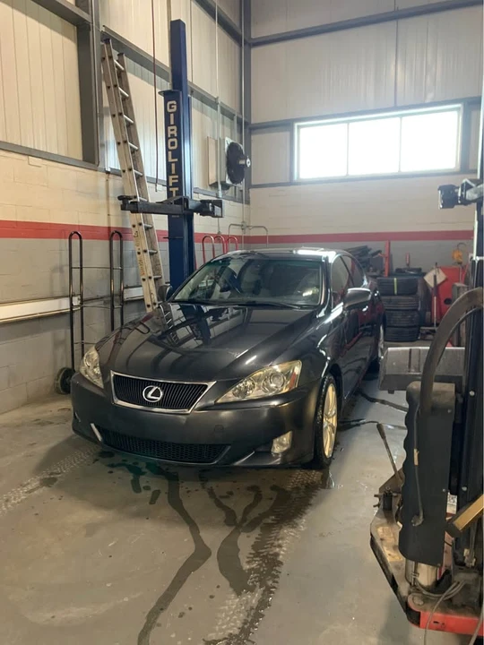 2008 Lexus IS 2nd Gen - Image 11 of 13