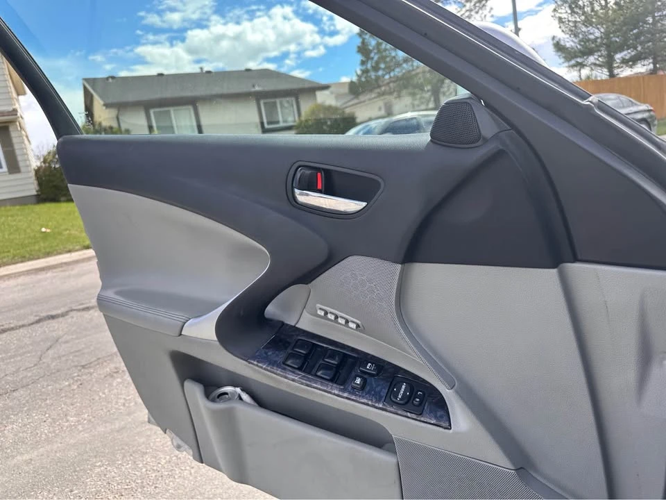 2008 Lexus IS 2nd Gen - Image 7 of 8