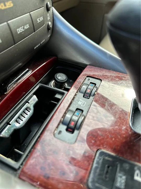2008 Lexus IS 2nd Gen - Image 11 of 17