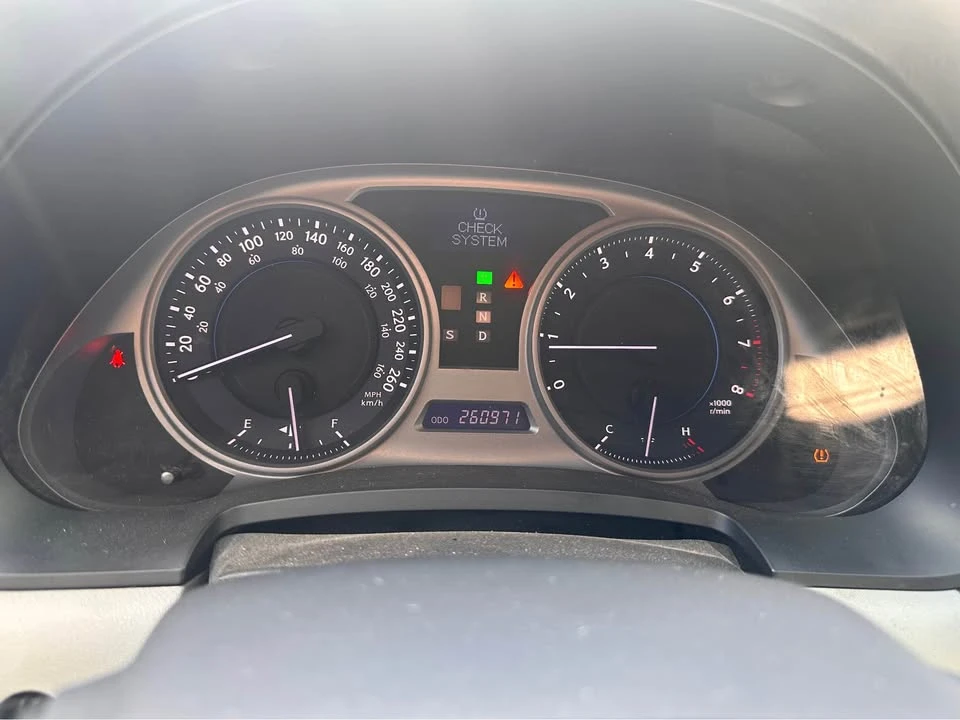 2008 Lexus IS 2nd Gen - Image 4 of 8