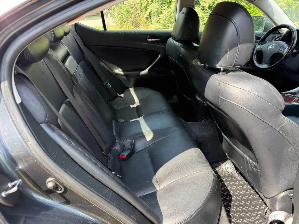 2008 Lexus IS 2nd Gen - Image 15 of 18