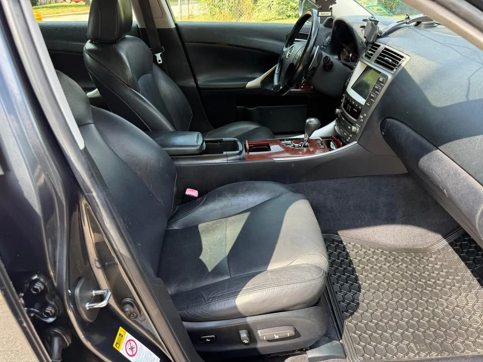 2008 Lexus IS 2nd Gen - Image 11 of 18