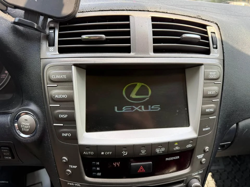 2008 Lexus IS 2nd Gen - Image 17 of 18