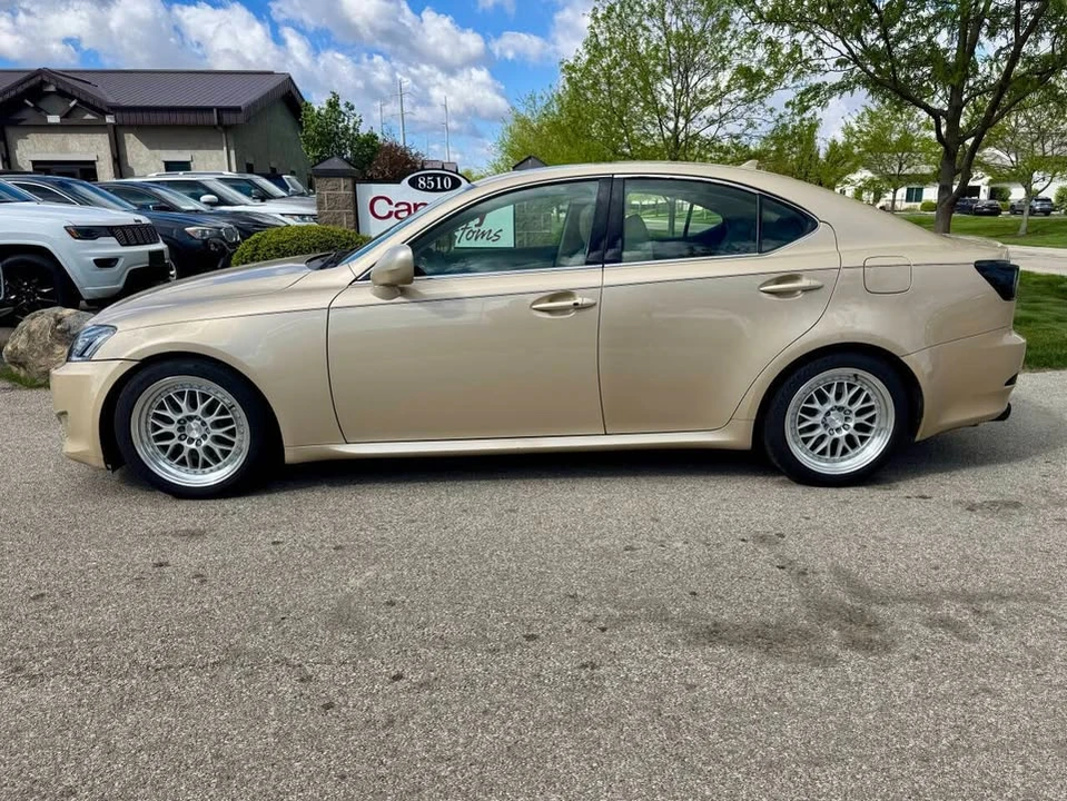 2008 Lexus IS 2nd Gen - Image 9 of 20