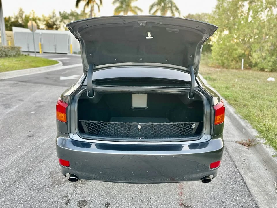 2008 Lexus IS 2nd Gen - Image 5 of 10