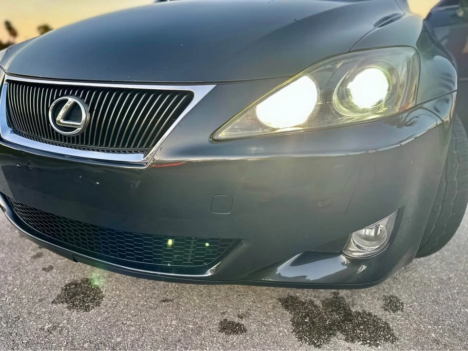 2008 Lexus IS 2nd Gen - Image 6 of 10