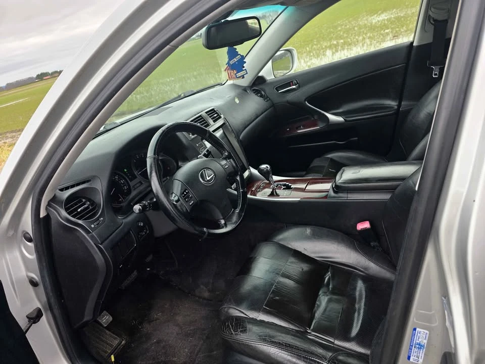 2008 Lexus IS 2nd Gen - Image 4 of 10