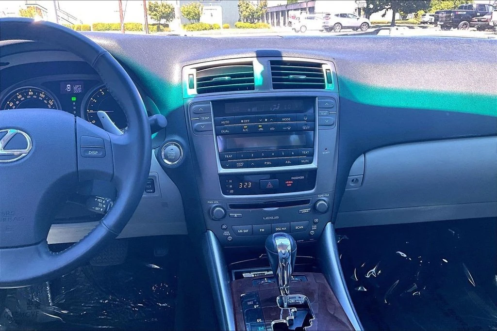 2008 Lexus IS 2nd Gen - Image 8 of 31