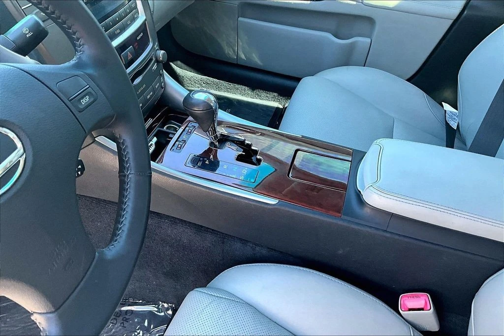 2008 Lexus IS 2nd Gen - Image 17 of 31