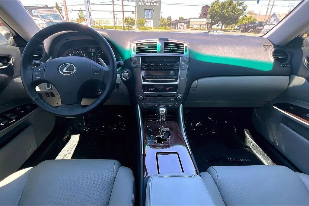 2008 Lexus IS 2nd Gen - Image 16 of 31