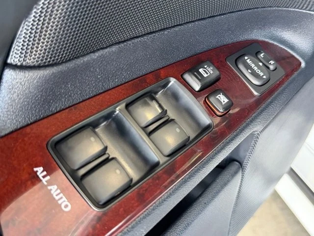 2008 Lexus IS 2nd Gen - Image 19 of 31