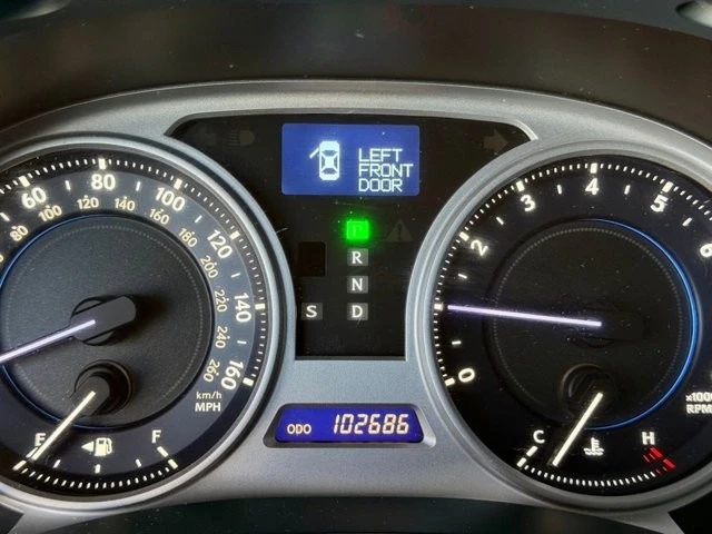 2008 Lexus IS 2nd Gen - Image 27 of 31
