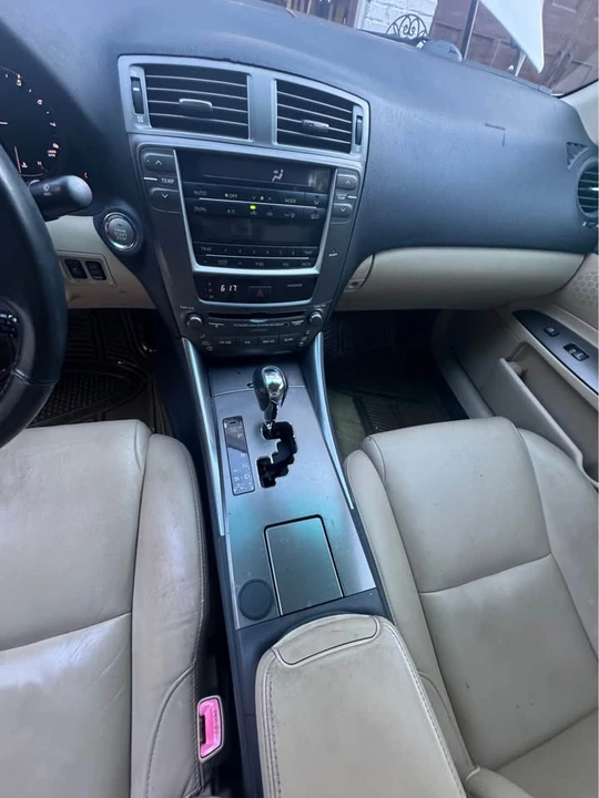 2008 Lexus IS 2nd Gen - Image 9 of 17