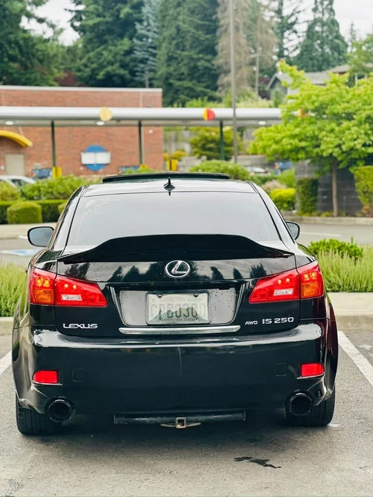 2008 Lexus IS 2nd Gen - Image 9 of 10