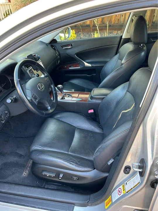 2008 Lexus IS 2nd Gen - Image 9 of 12