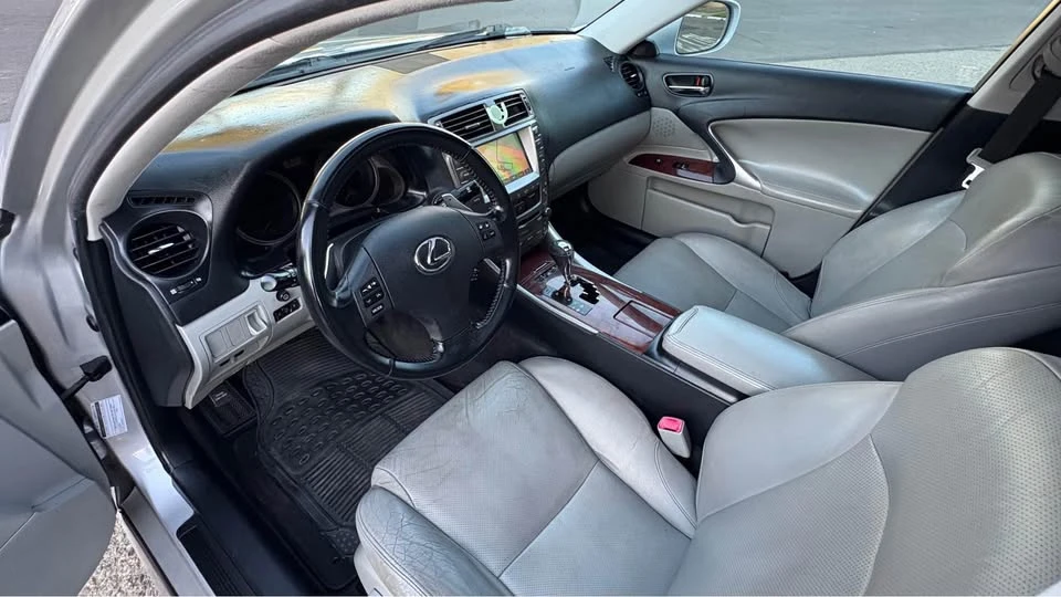 2008 Lexus IS 2nd Gen - Image 12 of 15