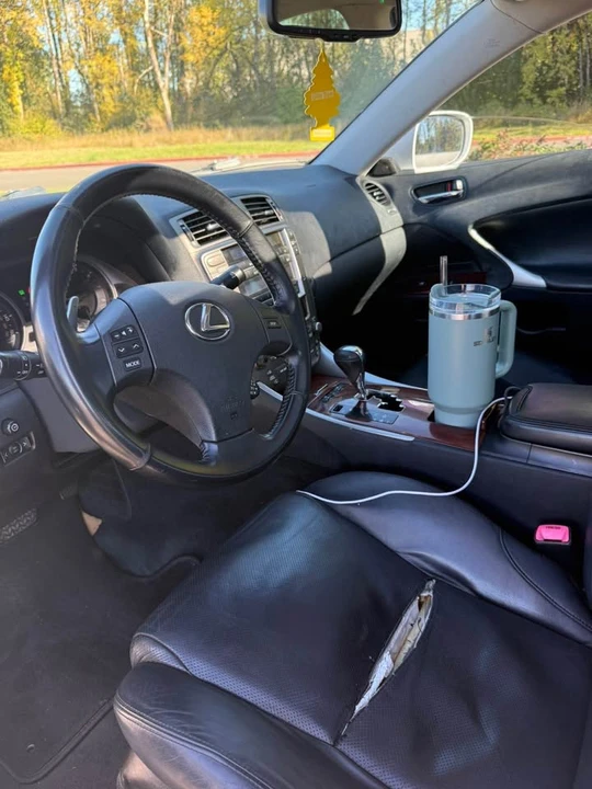 2008 Lexus IS 2nd Gen - Image 4 of 7