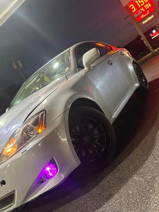 2008 Lexus IS 2nd Gen - Image 10 of 15