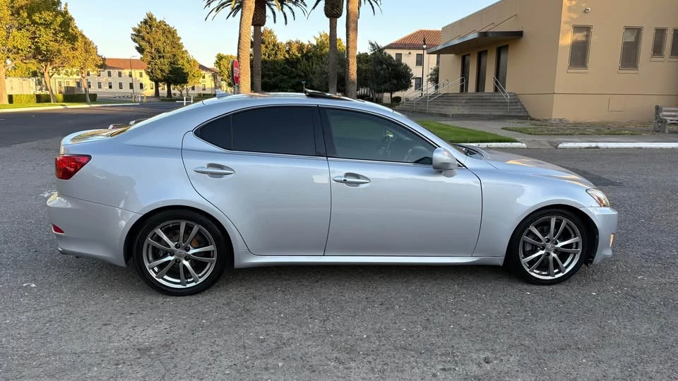 2008 Lexus IS 2nd Gen - Image 8 of 15