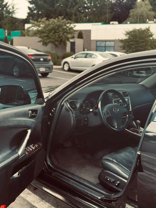 2008 Lexus IS 2nd Gen - Image 7 of 10