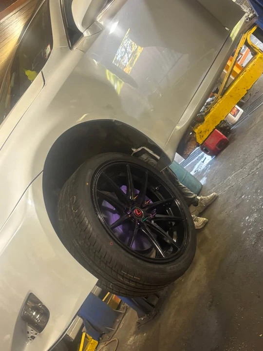 2008 Lexus IS 2nd Gen - Image 11 of 15