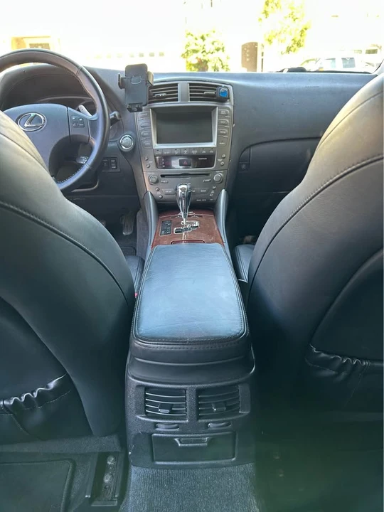 2008 Lexus IS 2nd Gen - Image 11 of 12
