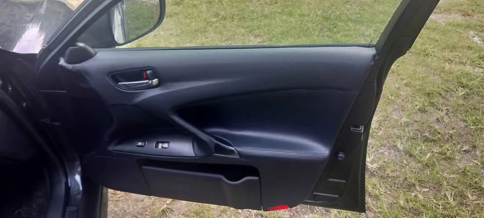 2008 Lexus IS 2nd Gen - Image 15 of 18