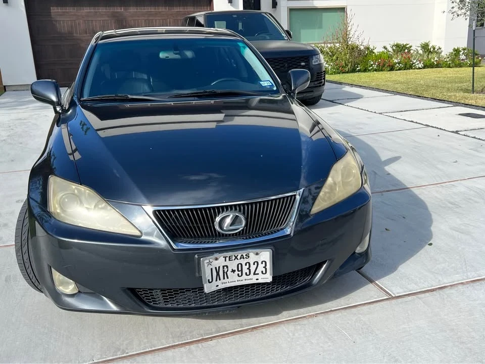 2008 Lexus IS 2nd Gen - Image 4 of 9