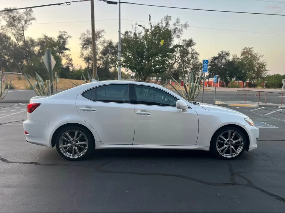 2008 Lexus IS 2nd Gen - Image 5 of 16