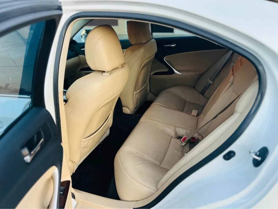 2008 Lexus IS 2nd Gen - Image 11 of 16