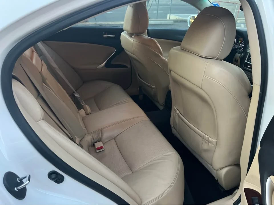 2008 Lexus IS 2nd Gen - Image 12 of 16