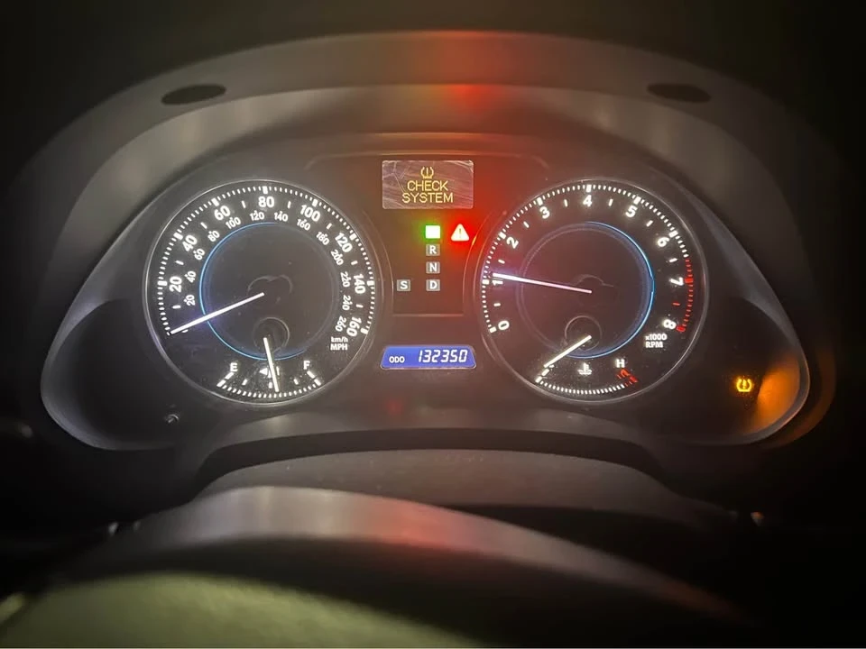 2008 Lexus IS 2nd Gen - Image 8 of 10