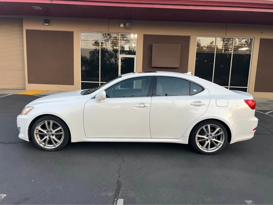 2008 Lexus IS 2nd Gen - Image 4 of 16