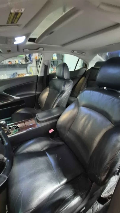 2008 Lexus IS 2nd Gen - Image 14 of 19